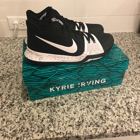 kyrie Other - New kyrie 3 TB men's size 9 shoes